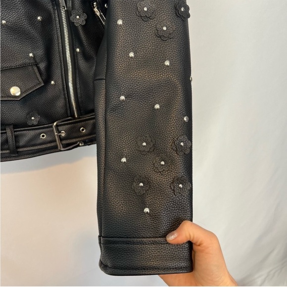 Azalea Wang NWT black studded floral faux leather jacket S - Picture 11 of 12